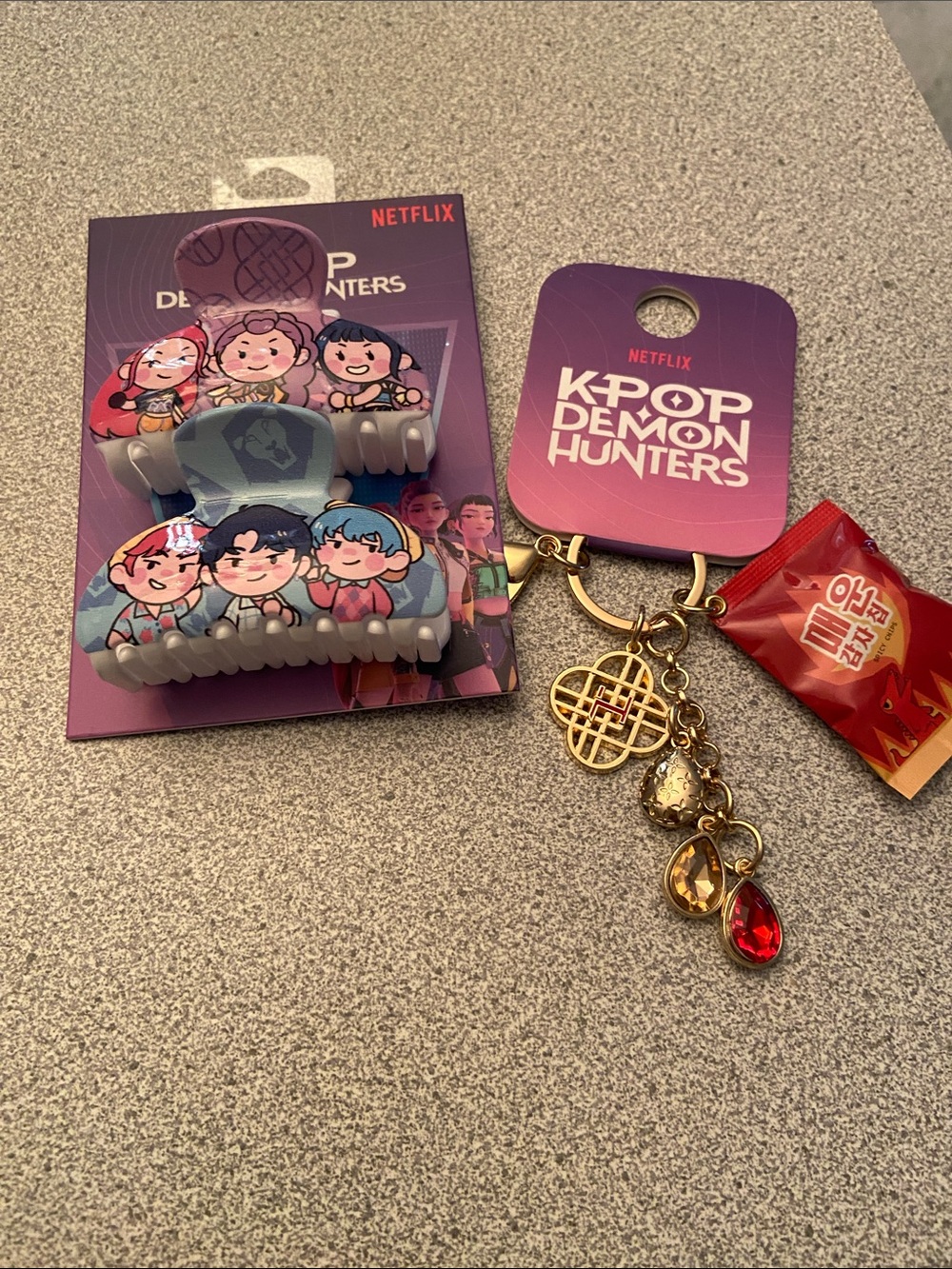 Netflix K-Pop Demon Hunters Purple Hair Clips and Gold Charm Keychain